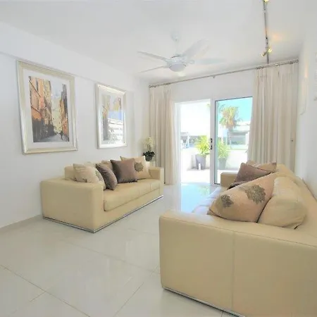 Savveli By The Sea Апартаменты Пафос