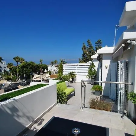 Savveli By The Sea アパート *