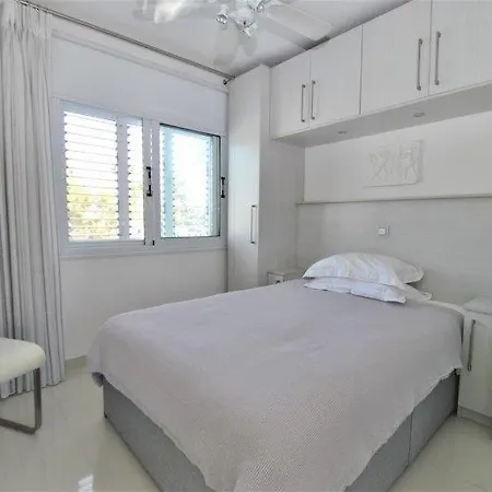 Apartment Savveli By The Sea